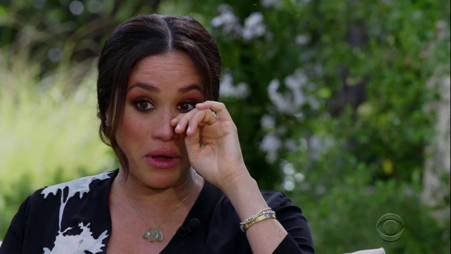 Sau những lời nói dối trong cuộc phỏng vấn bom tấn, Meghan Markle bẽ bàng nhận loạt tin không vui, có nguy cơ mất hết tất cả Sau những lời nói dối trong cuộc phỏng vấn bom tấn, Meghan Markle bẽ bàng nhận loạt tin không vui, có nguy cơ mất hết tất cả