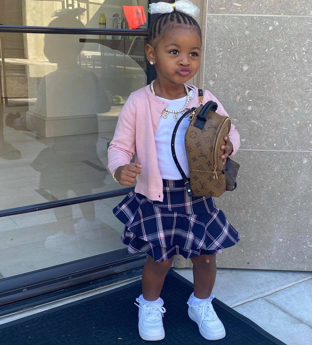 Choáng với thói quen shopping của Cardi B: Chi gần 1 tỷ/lần tậu 7 túi hiệu cho con gái 2 tuổi, chỉ vì muốn con... tham vọng hơn - 4 Choáng với thói quen shopping của Cardi B: Chi gần 1 tỷ/lần tậu 7 túi hiệu cho con gái 2 tuổi, chỉ vì muốn con... tham vọng hơn - 4