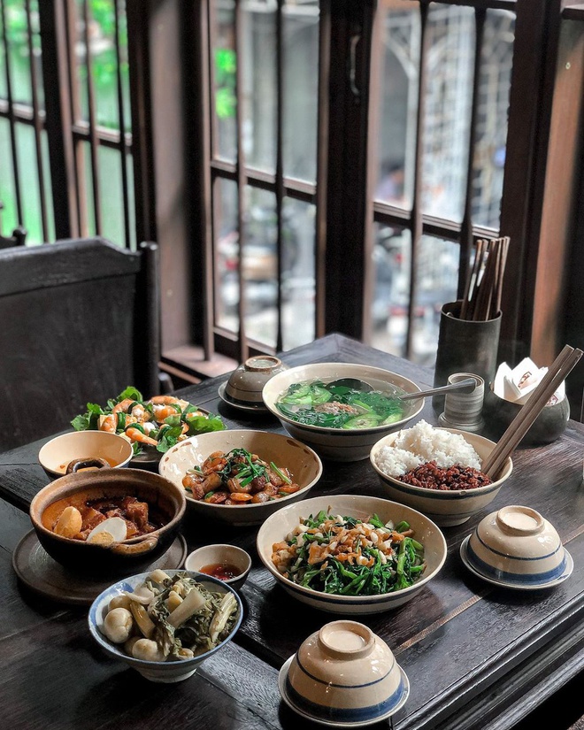 Người Việt không nên vừa ăn cơm vừa làm 4 việc này vì có thể làm hại dạ dày và rước thêm cả tá bệnh cho mình Người Việt không nên vừa ăn cơm vừa làm 4 việc này vì có thể làm hại dạ dày và rước thêm cả tá bệnh cho mình