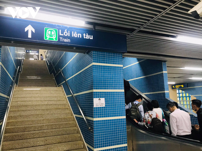Tàu Cát Linh - Hà Đông chạy từ 5 giờ sáng đến 23 giờ đêm, giá vé cao nhất 15.000 đồng - 2 Tàu Cát Linh - Hà Đông chạy từ 5 giờ sáng đến 23 giờ đêm, giá vé cao nhất 15.000 đồng - 2