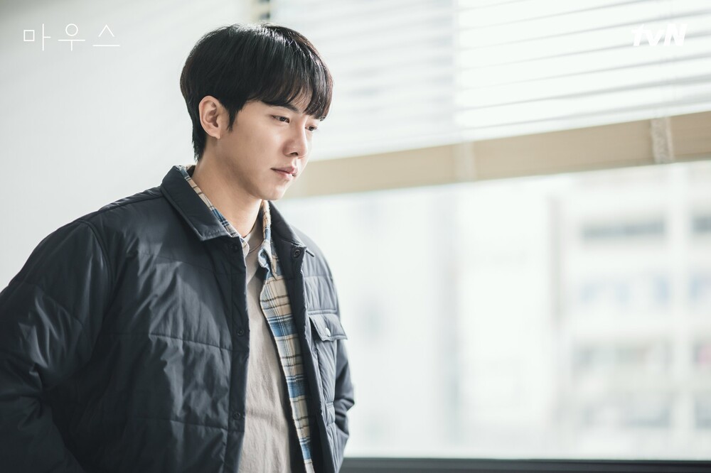 Diễn xuất bùng nổ của Lee Seung Gi trong 'Mouse' nhận về cơn mưa lời khen - 1 Diễn xuất bùng nổ của Lee Seung Gi trong 'Mouse' nhận về cơn mưa lời khen - 1