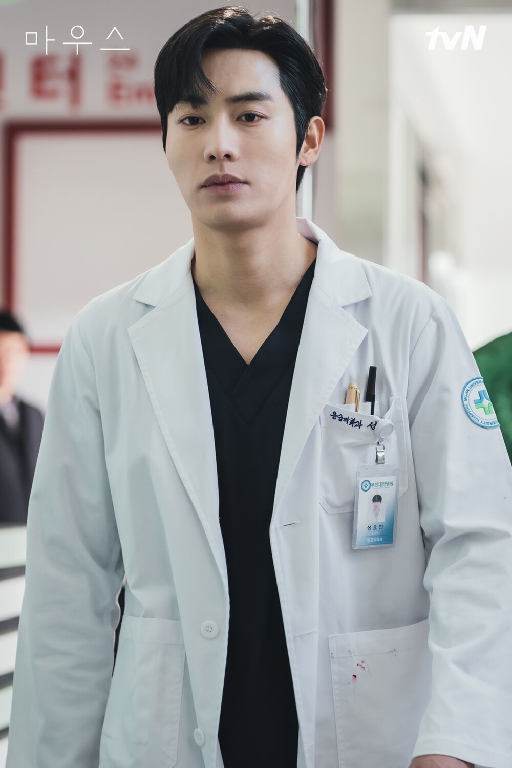 Diễn xuất bùng nổ của Lee Seung Gi trong 'Mouse' nhận về cơn mưa lời khen - 3 Diễn xuất bùng nổ của Lee Seung Gi trong 'Mouse' nhận về cơn mưa lời khen - 3