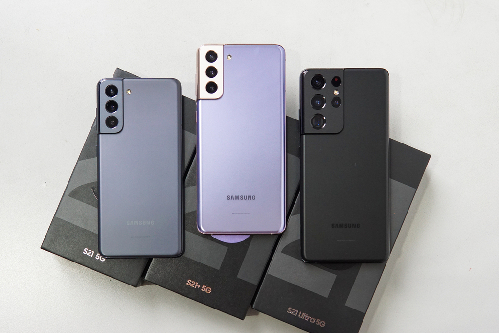 Giá Galaxy S21 giảm gần 11 triệu đồng Giá Galaxy S21 giảm gần 11 triệu đồng