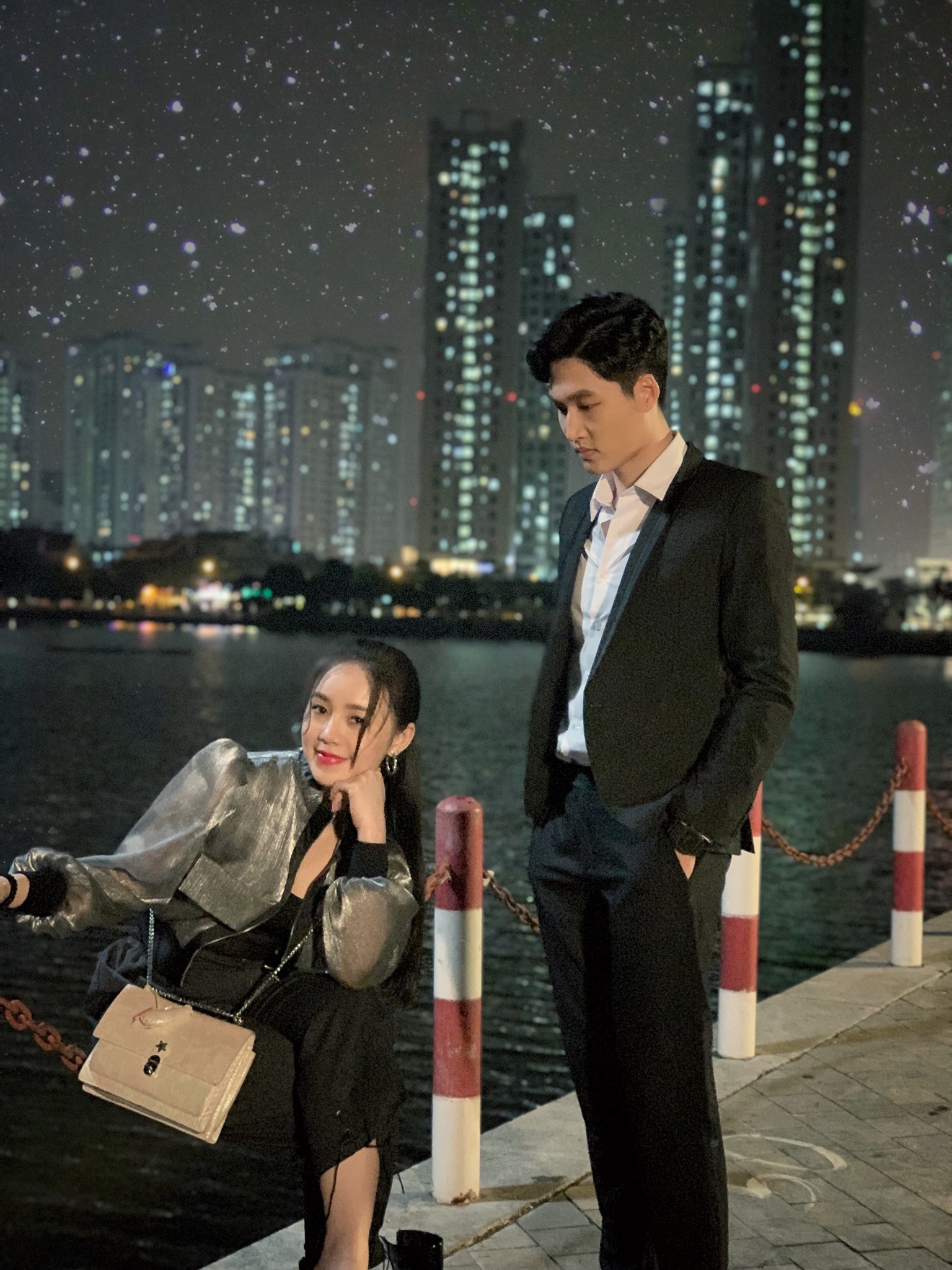 Đình Tú bị xỉ vả, chửi lây ngoài đời vì Trí 'Hướng dương ngược nắng' - 3 Đình Tú bị xỉ vả, chửi lây ngoài đời vì Trí 'Hướng dương ngược nắng' - 3