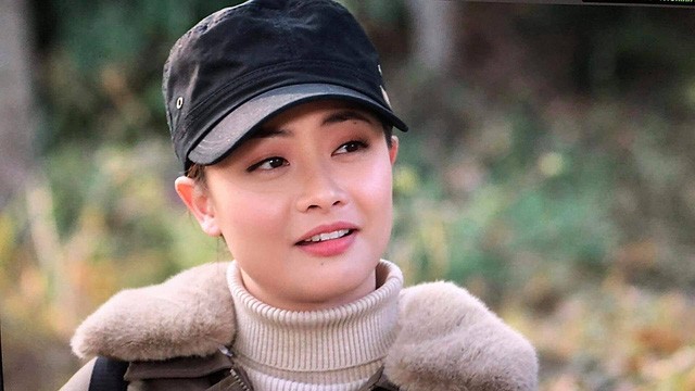 Hướng dương ngược nắng: Hạnh hết vai, hé lộ cảnh quay Minh - Hoàng, Trí - Ngọc đã thành đôi? - 3 Hướng dương ngược nắng: Hạnh hết vai, hé lộ cảnh quay Minh - Hoàng, Trí - Ngọc đã thành đôi? - 3