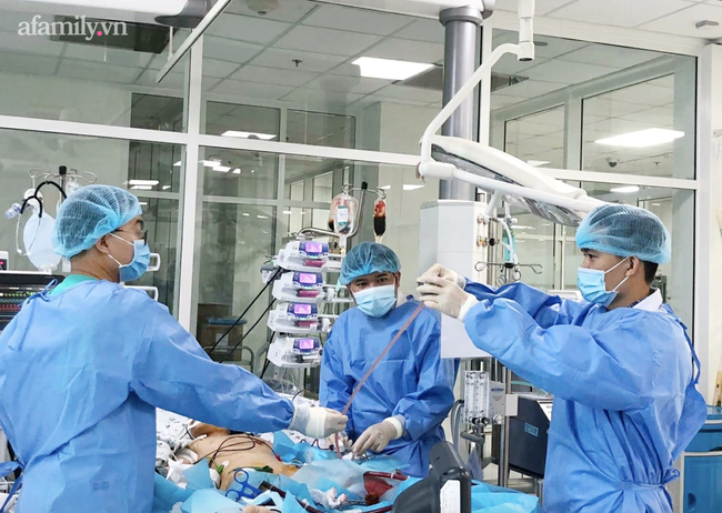 Sau cơn ói và sốt nhẹ, bé gái 9 tuổi ở Tiền Giang nguy kịch vì viêm cơ tim - 1 Sau cơn ói và sốt nhẹ, bé gái 9 tuổi ở Tiền Giang nguy kịch vì viêm cơ tim - 1