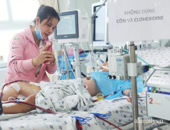 Sau cơn ói và sốt nhẹ, bé gái 9 tuổi ở Tiền Giang nguy kịch vì viêm cơ tim Sau cơn ói và sốt nhẹ, bé gái 9 tuổi ở Tiền Giang nguy kịch vì viêm cơ tim