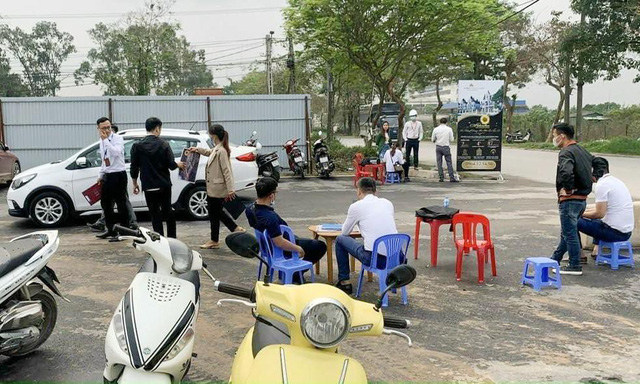Nhân viên đa cấp, bán bảo hiểm lao vào cơn 'sốt đất' làm môi giới - 2 Nhân viên đa cấp, bán bảo hiểm lao vào cơn 'sốt đất' làm môi giới - 2