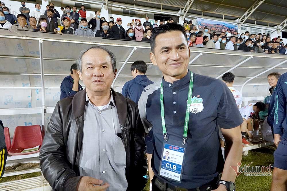 HAGL sắp phá kỷ lục V-League: Bầu Đức tính đường vô địch thôi... - 2 HAGL sắp phá kỷ lục V-League: Bầu Đức tính đường vô địch thôi... - 2