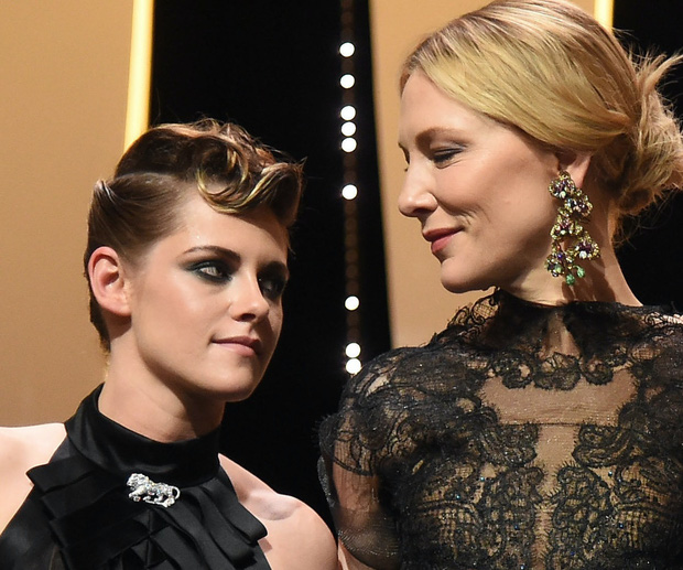 Rộ tin Kristen Stewart (Chạng Vạng) chia tay bạn gái sau 1 năm hẹn hò vì ngoại tình với nữ diễn viên phim Thor - 2 Rộ tin Kristen Stewart (Chạng Vạng) chia tay bạn gái sau 1 năm hẹn hò vì ngoại tình với nữ diễn viên phim Thor - 2