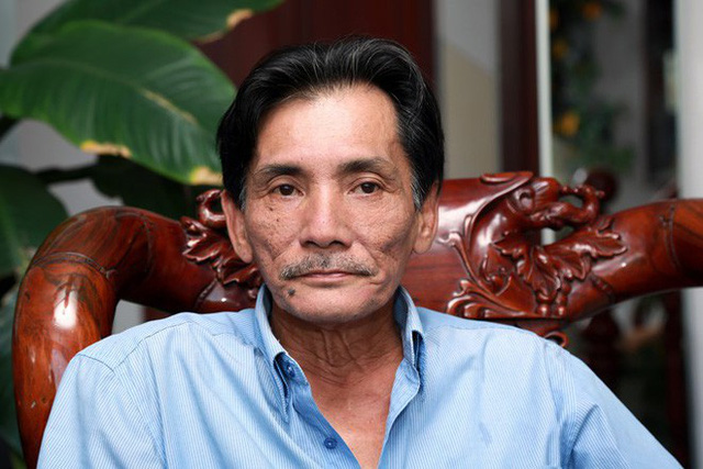 Thương Tín nói nghệ sĩ trẻ: Đóng phim mà lúc nào cũng nghĩ tới tiền bạc, mua nhà, mua xe Thương Tín nói nghệ sĩ trẻ: Đóng phim mà lúc nào cũng nghĩ tới tiền bạc, mua nhà, mua xe