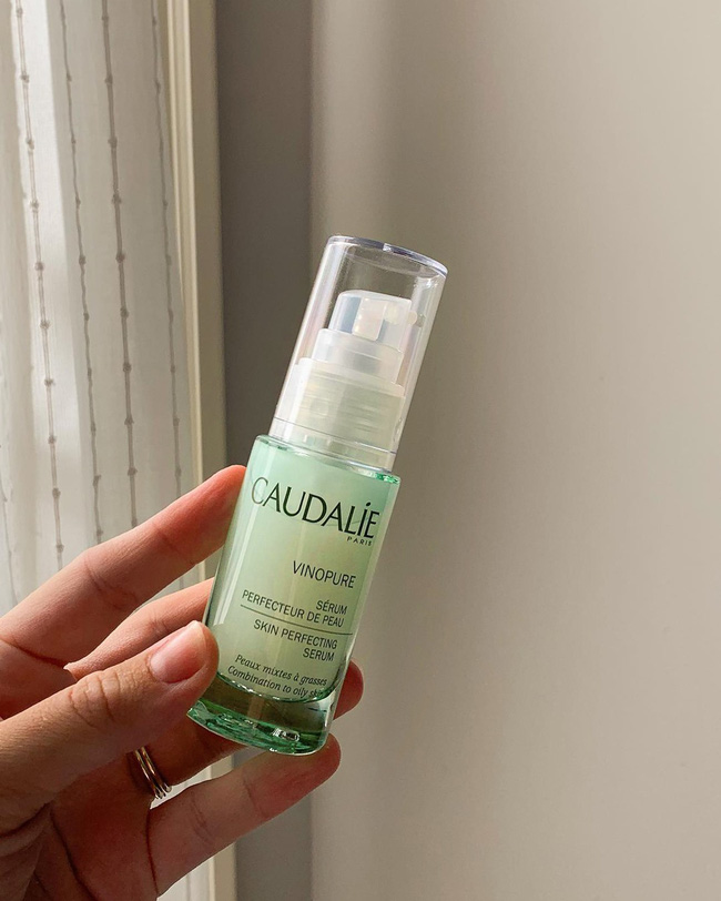 7 lọ serum 'đo ni đóng giày' cho nàng da dầu: Hack da siêu mịn và còn kiềm dầu hiệu quả - 1 7 lọ serum 'đo ni đóng giày' cho nàng da dầu: Hack da siêu mịn và còn kiềm dầu hiệu quả - 1