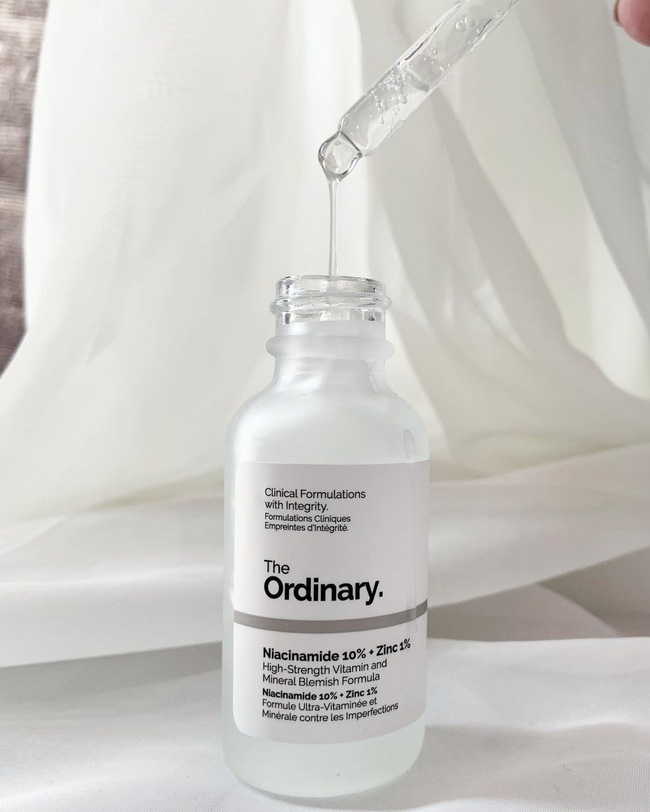 7 lọ serum 'đo ni đóng giày' cho nàng da dầu: Hack da siêu mịn và còn kiềm dầu hiệu quả 7 lọ serum 'đo ni đóng giày' cho nàng da dầu: Hack da siêu mịn và còn kiềm dầu hiệu quả
