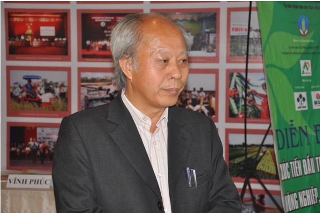 GS ngành di truyền nông nghiệp: 'Tôi không tin vào lan đột biến, đó chỉ là chiêu trò thương mại, rất gần lừa bịp' GS ngành di truyền nông nghiệp: 'Tôi không tin vào lan đột biến, đó chỉ là chiêu trò thương mại, rất gần lừa bịp'