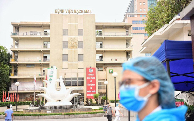 Tiến sĩ rời BV Bạch Mai: 'Môi trường không còn phù hợp, cuối tuần phải báo cáo kiểm điểm' Tiến sĩ rời BV Bạch Mai: 'Môi trường không còn phù hợp, cuối tuần phải báo cáo kiểm điểm'