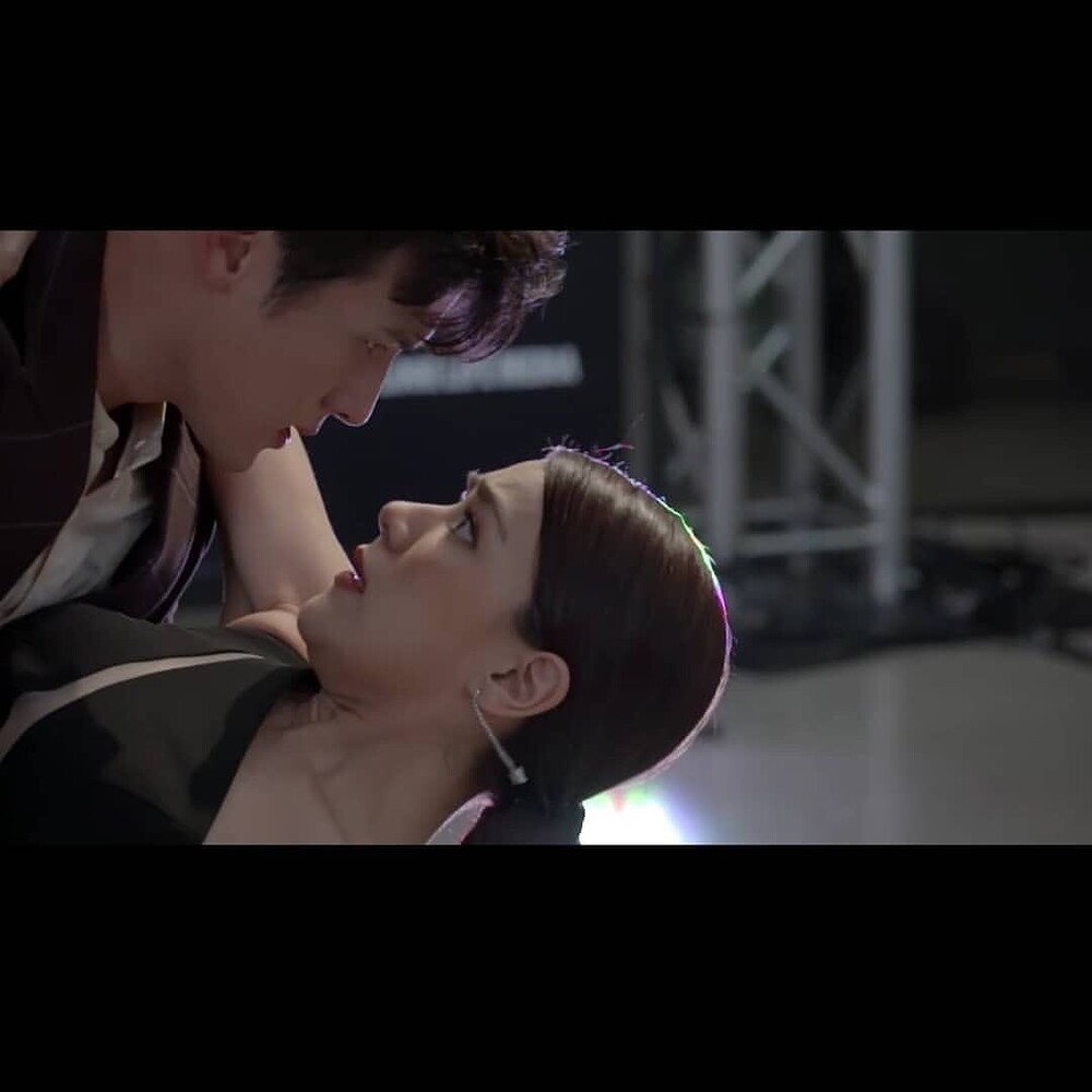 'Song Sanaeha' sắp lên sóng: Ngập tràn cảnh nóng của Kimmy Kimberley, khuyến cáo Mark Prin không nên xem! - 5 'Song Sanaeha' sắp lên sóng: Ngập tràn cảnh nóng của Kimmy Kimberley, khuyến cáo Mark Prin không nên xem! - 5
