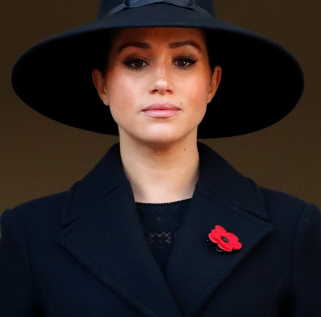 Hóa ra đây mới là lý do thực sự khiến Meghan nhất quyết không về chịu tang Hoàng tế Philip, đến Nữ hoàng Anh cũng phải đồng ý - 1 Hóa ra đây mới là lý do thực sự khiến Meghan nhất quyết không về chịu tang Hoàng tế Philip, đến Nữ hoàng Anh cũng phải đồng ý - 1