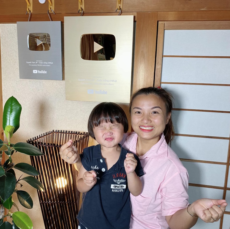 Quỳnh Trần JP vấp phải phản ứng dữ dội vì lối xưng hô mà bà mẹ nào cũng sử dụng Quỳnh Trần JP vấp phải phản ứng dữ dội vì lối xưng hô mà bà mẹ nào cũng sử dụng