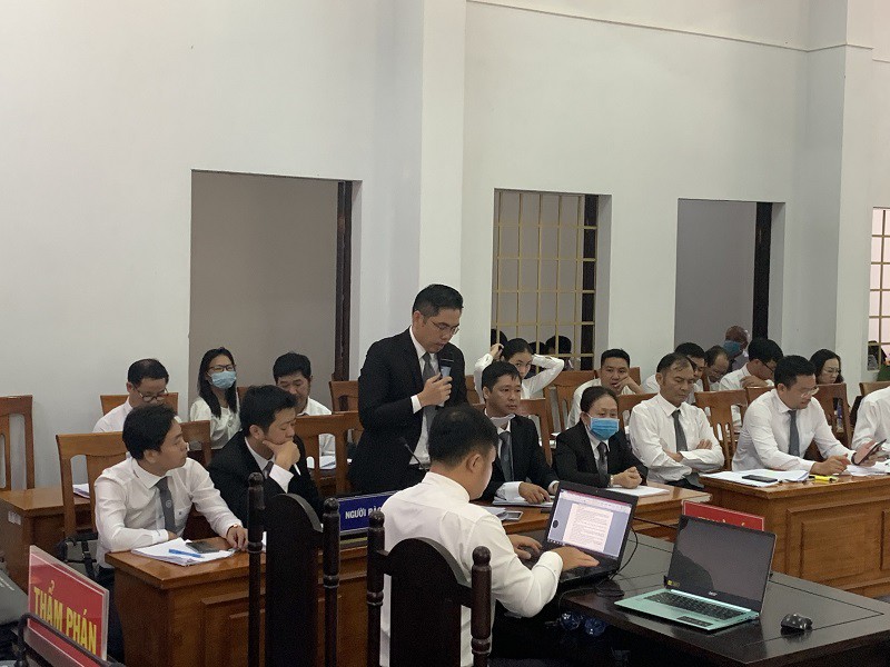 Bất nhất số tiền Trịnh Sướng thu lợi: 'Do lỗi đánh máy' - 1 Bất nhất số tiền Trịnh Sướng thu lợi: 'Do lỗi đánh máy' - 1
