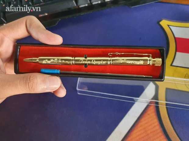 Nam sinh viên kiếm 150 triệu/tháng từ những vỏ đạn cũ nhưng nợ đến 25 môn: Vừa kiếm tiền vừa bay về trường thi lại - 4 Nam sinh viên kiếm 150 triệu/tháng từ những vỏ đạn cũ nhưng nợ đến 25 môn: Vừa kiếm tiền vừa bay về trường thi lại - 4