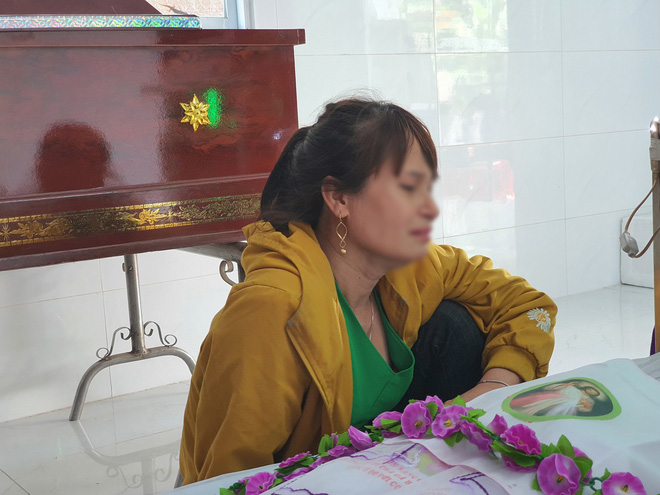 Vụ bé gái 5 tuổi nghi bị hiếp dâm ở TP. Bà Rịa: 'Mấy ngày nữa tới sinh nhật con rồi, phải chi bà nội chui vô hòm để con được sống' - 5 Vụ bé gái 5 tuổi nghi bị hiếp dâm ở TP. Bà Rịa: 'Mấy ngày nữa tới sinh nhật con rồi, phải chi bà nội chui vô hòm để con được sống' - 5