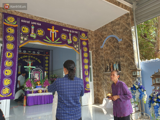 Mẹ đau đớn kể lại lúc phát hiện thi thể bé gái 5 tuổi nghi bị hiếp dâm: 'Con bé quần thì không có, tay chân cứng đờ, lạnh ngắt' - 8 Mẹ đau đớn kể lại lúc phát hiện thi thể bé gái 5 tuổi nghi bị hiếp dâm: 'Con bé quần thì không có, tay chân cứng đờ, lạnh ngắt' - 8