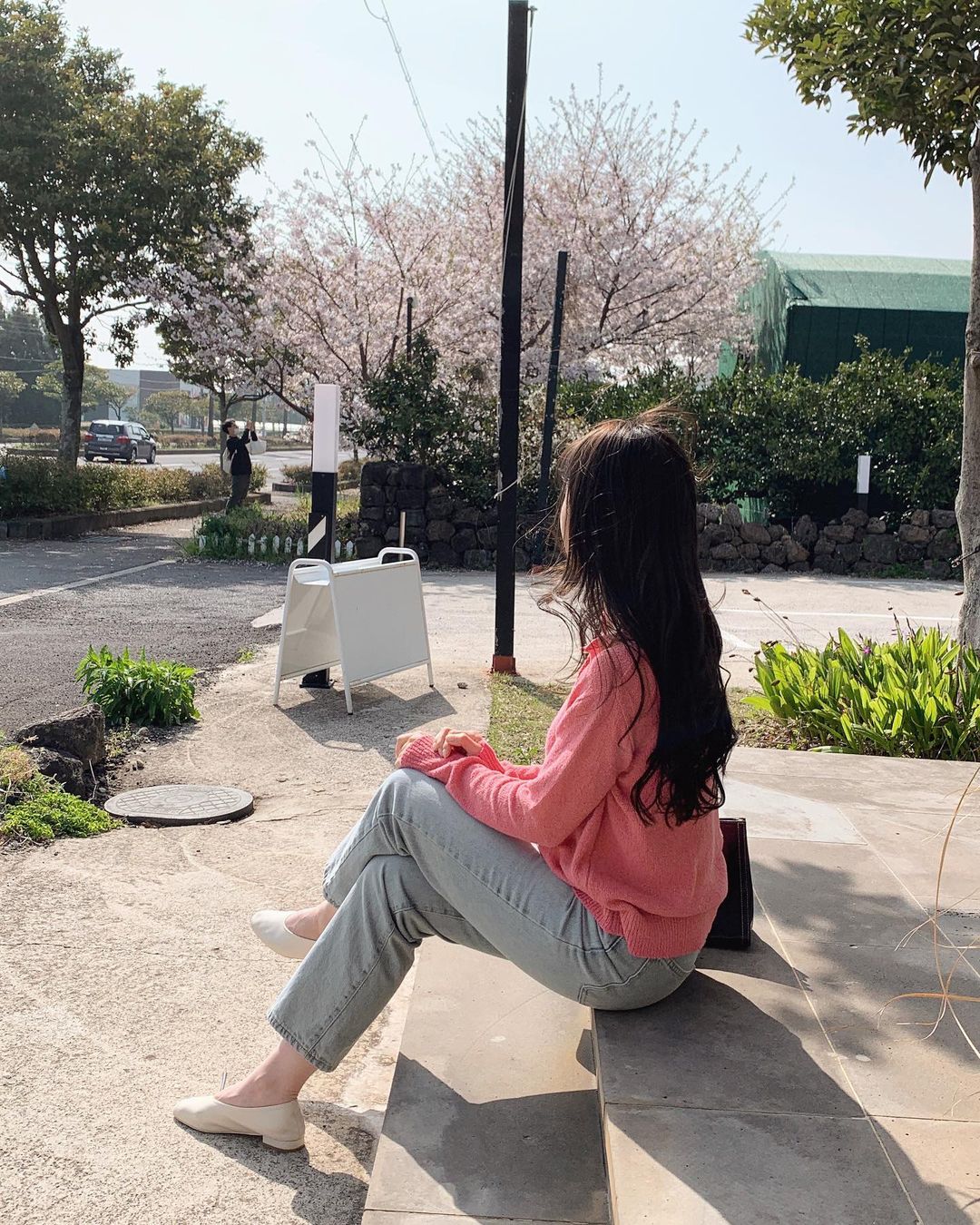 Muốn style công sở bớt nhạt, gái Hàn khuyên bạn nên thêm 4 màu sắc này vào tủ đồ - 3 Muốn style công sở bớt nhạt, gái Hàn khuyên bạn nên thêm 4 màu sắc này vào tủ đồ - 3