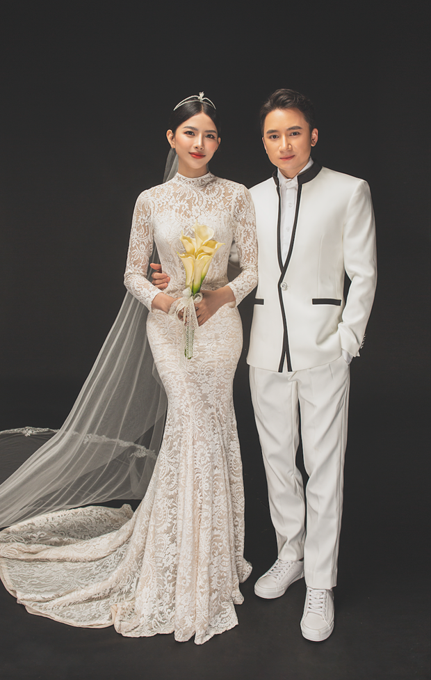 Cuối cùng Phan Mạnh Quỳnh đã tung ảnh cưới: Visual cô dâu chiếm spotlight, góc nghiêng của cặp đôi gây sốt - 5 Cuối cùng Phan Mạnh Quỳnh đã tung ảnh cưới: Visual cô dâu chiếm spotlight, góc nghiêng của cặp đôi gây sốt - 5