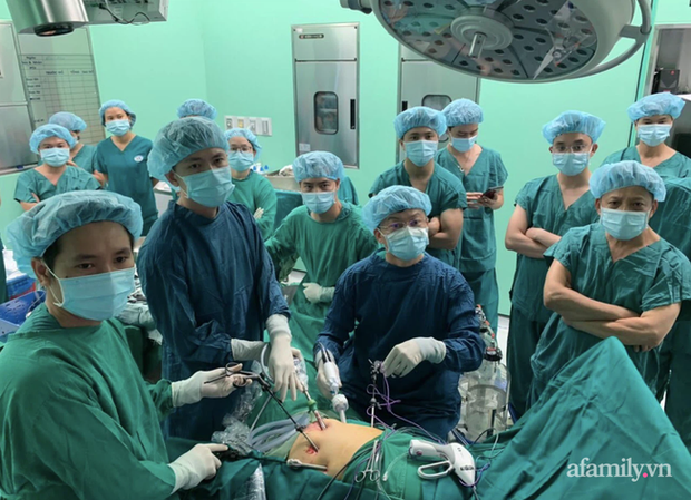 Người phụ nữ 45 tuổi mắc ung thư dạ dày giai đoạn cuối, mạng sống chỉ còn tính bằng ngày được cứu chữa 'thần kỳ' Người phụ nữ 45 tuổi mắc ung thư dạ dày giai đoạn cuối, mạng sống chỉ còn tính bằng ngày được cứu chữa 'thần kỳ'