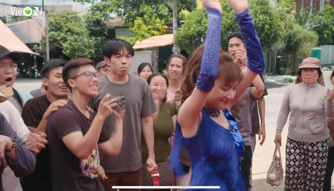 Cây táo nở hoa: Hạnh bỏ đi vì không chịu nổi sự nhu nhược của chồng, nhà không có tiền trả vẫn đem 10 triệu cho em đi cá độ - 1 Cây táo nở hoa: Hạnh bỏ đi vì không chịu nổi sự nhu nhược của chồng, nhà không có tiền trả vẫn đem 10 triệu cho em đi cá độ - 1