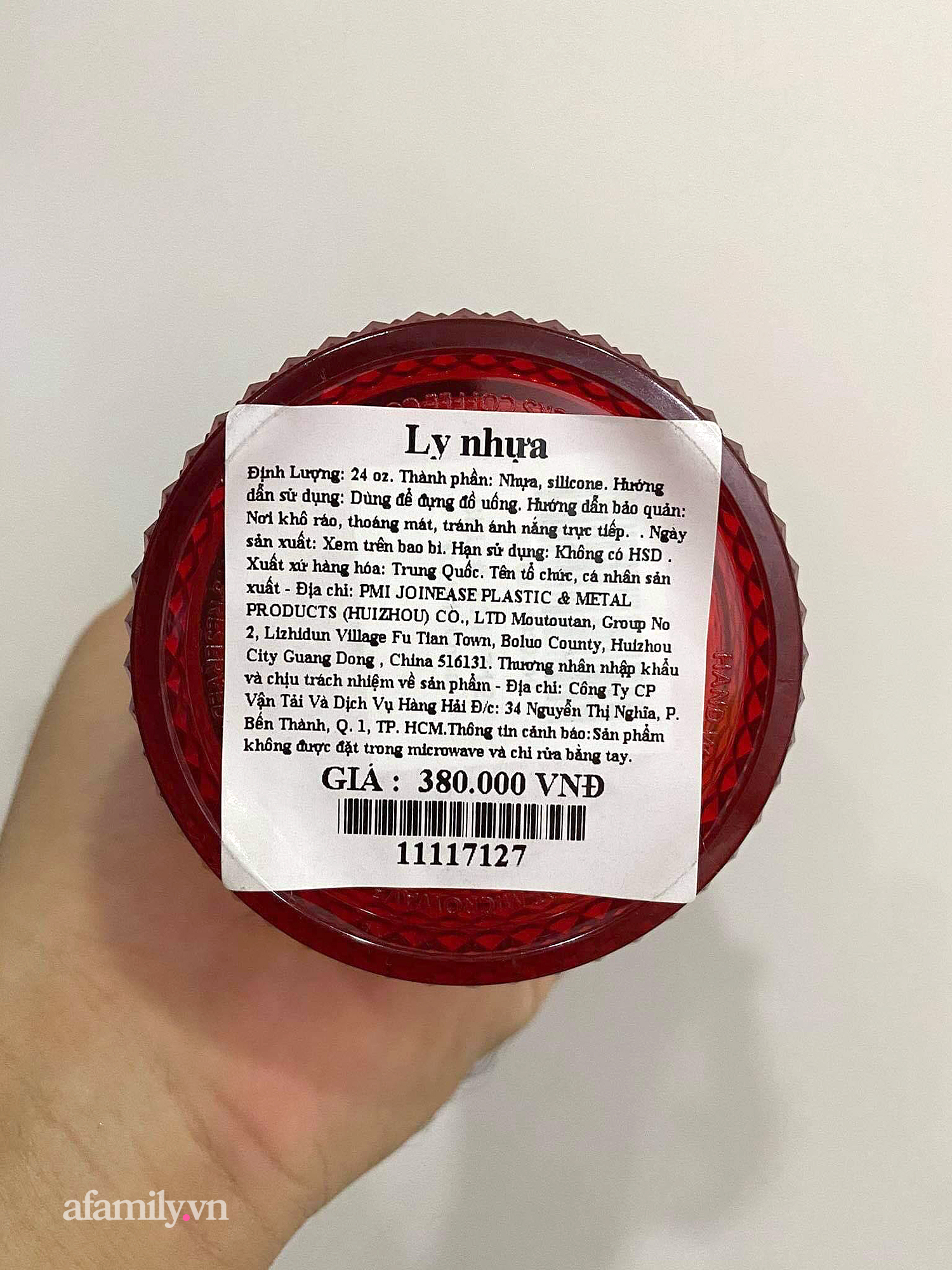 Ngã ngửa vì hiện tượng 'đầu cơ' ly Starbucks, giá tăng chóng mặt một cách khó hiểu khi mua 1 triệu - bán lại tận 20 TRIỆU cho 2 CHIẾC LY BẰNG NHỰA cũng 'cháy hàng'! - 5 Ngã ngửa vì hiện tượng 'đầu cơ' ly Starbucks, giá tăng chóng mặt một cách khó hiểu khi mua 1 triệu - bán lại tận 20 TRIỆU cho 2 CHIẾC LY BẰNG NHỰA cũng 'cháy hàng'! - 5