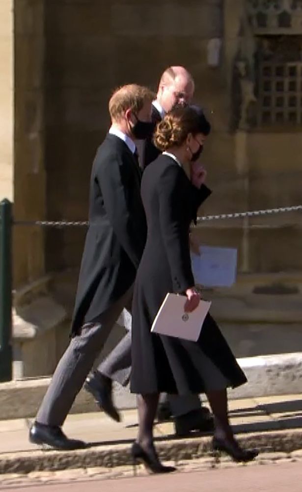 Lộ lý do thực sự khiến William và Harry nói chuyện lại với nhau, chuẩn bị hàn gắn quan hệ Lộ lý do thực sự khiến William và Harry nói chuyện lại với nhau, chuẩn bị hàn gắn quan hệ