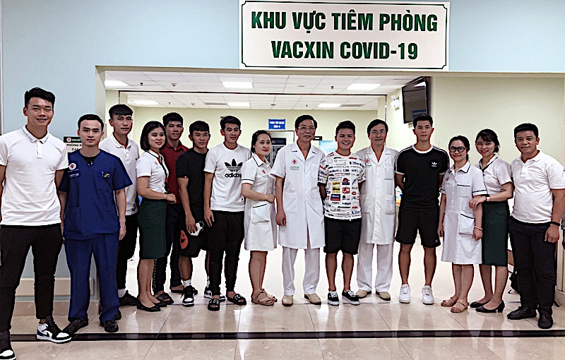 45 cầu thủ tuyển Việt Nam hoàn tất tiêm Vaccine Covid-19 45 cầu thủ tuyển Việt Nam hoàn tất tiêm Vaccine Covid-19