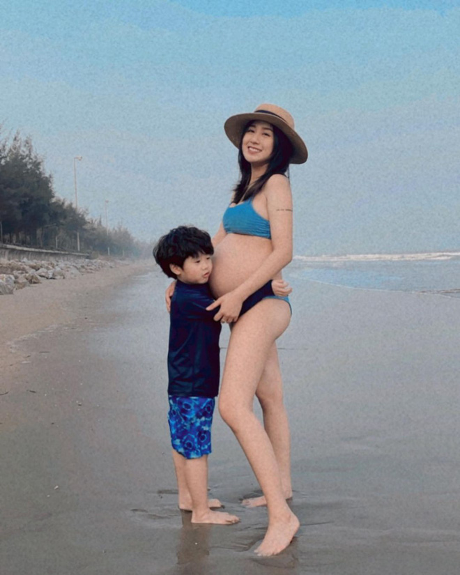 Ai ở cữ tóc tai bù xù xuống sắc chứ Trang Lou thì không, 'mẹ bỉm' 2 con xinh hết phần người khác rồi - 5 Ai ở cữ tóc tai bù xù xuống sắc chứ Trang Lou thì không, 'mẹ bỉm' 2 con xinh hết phần người khác rồi - 5