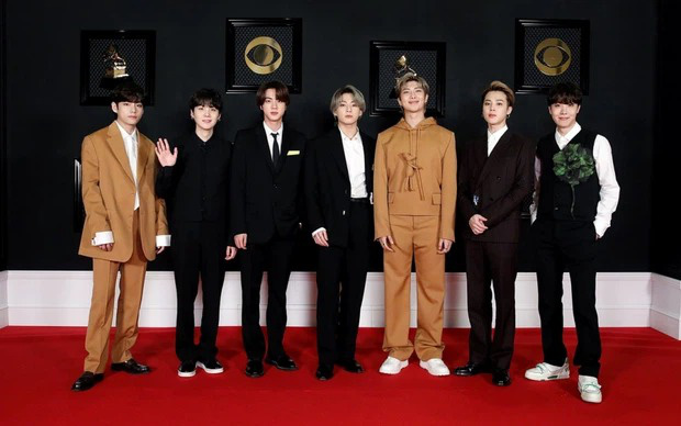 Rộ tin cả 7 thành viên BTS cùng nhập ngũ vào năm 2022 sau vụ bị 26 công ty giải trí ngầm chống lại - 2 Rộ tin cả 7 thành viên BTS cùng nhập ngũ vào năm 2022 sau vụ bị 26 công ty giải trí ngầm chống lại - 2