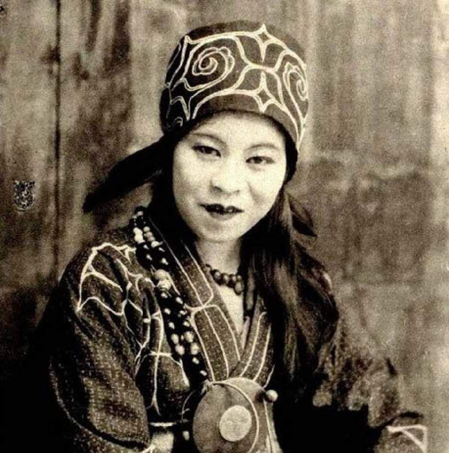 Từ gái lầu xanh trở thành 'Nữ hoàng hải tặc' thống trị Thái Bình Dương, cuối cùng người phụ nữ này đã vì một câu nói mà 'gác kiếm' - 1 Từ gái lầu xanh trở thành 'Nữ hoàng hải tặc' thống trị Thái Bình Dương, cuối cùng người phụ nữ này đã vì một câu nói mà 'gác kiếm' - 1