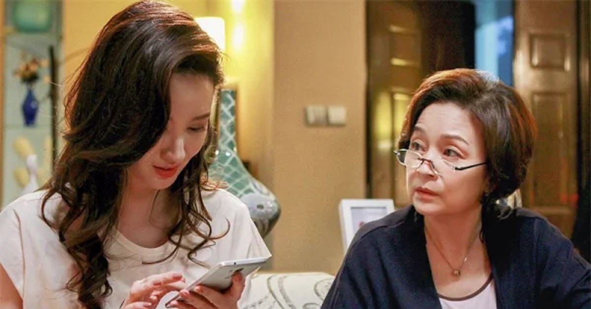 Đêm tân hôn nghe tiếng gõ cửa khe khẽ, tôi khiếp hãi nghe lời mẹ chồng thì thầm - 1 Đêm tân hôn nghe tiếng gõ cửa khe khẽ, tôi khiếp hãi nghe lời mẹ chồng thì thầm - 1