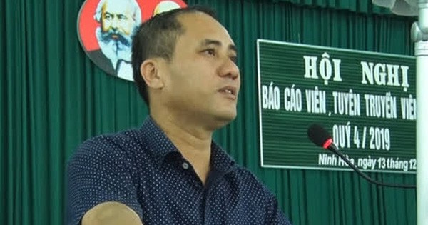 Điều tra vụ bí thư phường bị đâm tử vong tại nhà người dân Điều tra vụ bí thư phường bị đâm tử vong tại nhà người dân