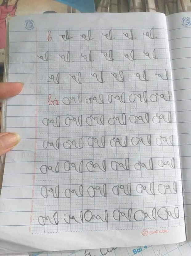 Rùng rợn những pha rèn chữ 'đi vào lòng đất' khiến ngay cả phụ huynh cũng không biết đây là ngôn ngữ phương nào - 1 Rùng rợn những pha rèn chữ 'đi vào lòng đất' khiến ngay cả phụ huynh cũng không biết đây là ngôn ngữ phương nào - 1