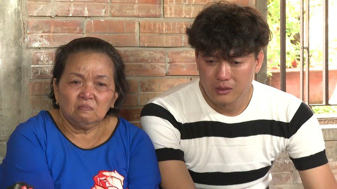 Diễn viên quần chúng showbiz Việt: Bị đánh và ăn chặn tiền cát-xê Diễn viên quần chúng showbiz Việt: Bị đánh và ăn chặn tiền cát-xê