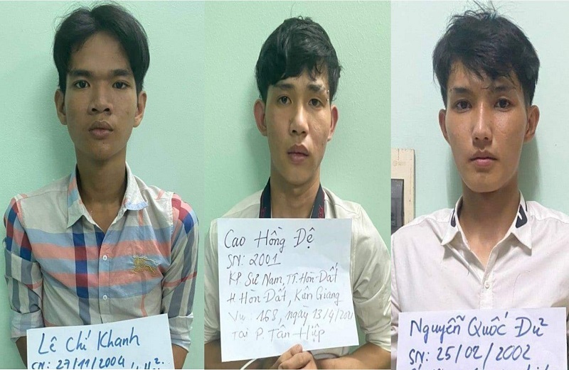Rủ đua xe, thanh niên ở Bình Dương bị cảnh sát hình sự giả cướp xe máy Rủ đua xe, thanh niên ở Bình Dương bị cảnh sát hình sự giả cướp xe máy