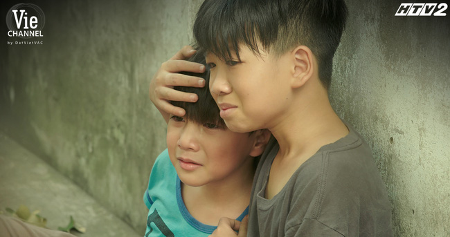 Cây táo nở hoa: Ngọc bị con gái hắt hủi vì người bốc mùi, tay bẩn, giới thiệu là shipper giao hàng trước mặt bạn bè - 7 Cây táo nở hoa: Ngọc bị con gái hắt hủi vì người bốc mùi, tay bẩn, giới thiệu là shipper giao hàng trước mặt bạn bè - 7