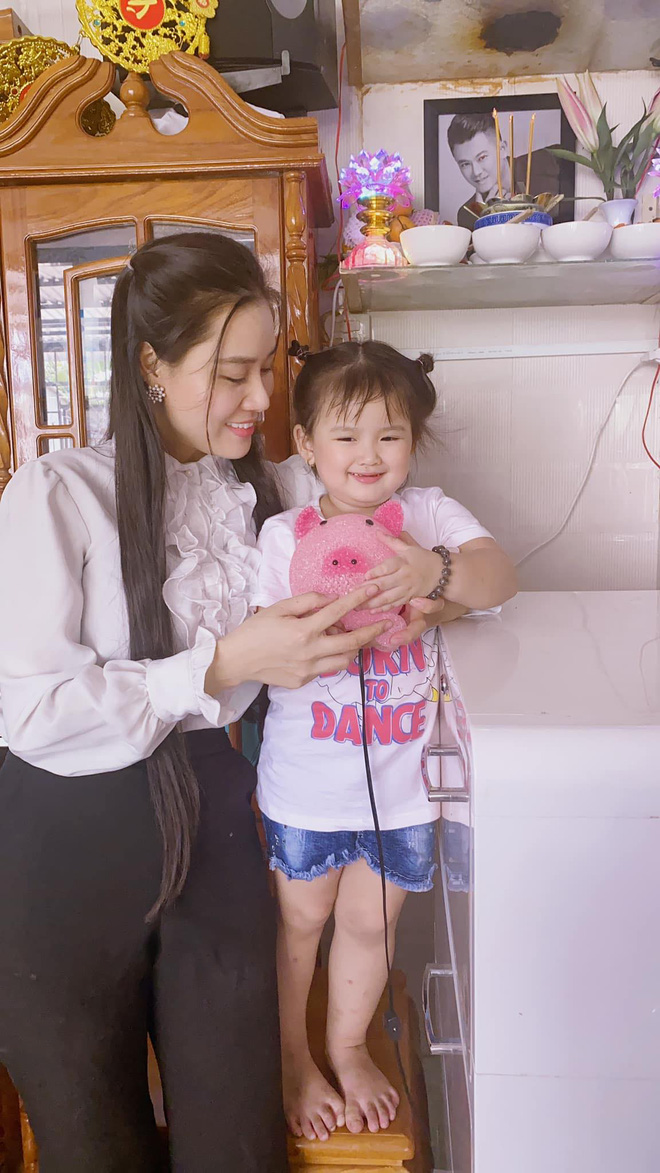 Linh Lan chính thức lên tiếng giải đáp những thắc mắc xoay quanh nghi án dùng tên giả - 3 Linh Lan chính thức lên tiếng giải đáp những thắc mắc xoay quanh nghi án dùng tên giả - 3