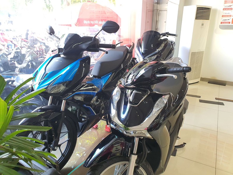 Giá xe Honda SH gần 'đạt đỉnh' 126 triệu đồng - 1 Giá xe Honda SH gần 'đạt đỉnh' 126 triệu đồng - 1