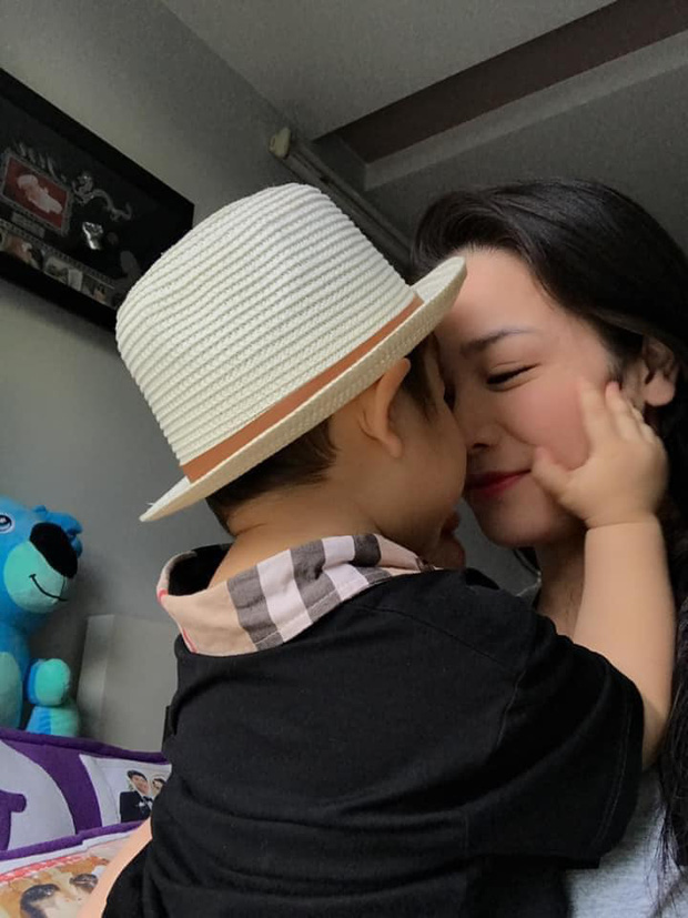 Nhật Kim Anh chính thức lên tiếng về chuyện tái hôn với TiTi (HKT) - 1 Nhật Kim Anh chính thức lên tiếng về chuyện tái hôn với TiTi (HKT) - 1