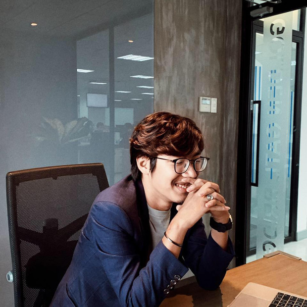 Một CEO lên mạng tố ekip Shark Tank gọi phần thuyết trình là 'trò vớ vẩn', đề xuất founder lột áo trên sóng truyền hình Một CEO lên mạng tố ekip Shark Tank gọi phần thuyết trình là 'trò vớ vẩn', đề xuất founder lột áo trên sóng truyền hình