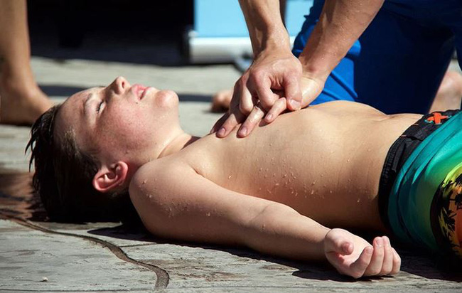 Du lịch biển: Phòng tránh và sơ cứu đuối nước đúng cách cần tuân thủ những điều sau - 3 Du lịch biển: Phòng tránh và sơ cứu đuối nước đúng cách cần tuân thủ những điều sau - 3