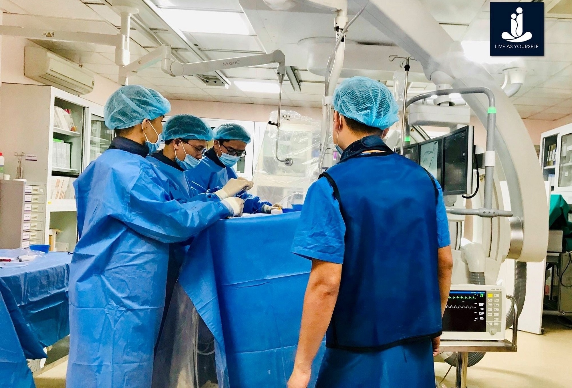 'Cậu nhỏ’ cương cứng liên tục suốt 4 ngày sau quan hệ tình dục 'Cậu nhỏ’ cương cứng liên tục suốt 4 ngày sau quan hệ tình dục