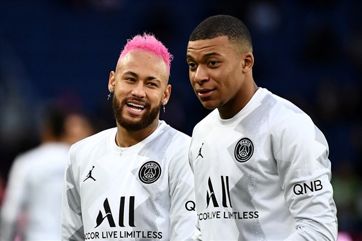 Guardiola: 'Man City thiếu cầu thủ định đoạt trận đấu như Neymar, Mbappe' Guardiola: 'Man City thiếu cầu thủ định đoạt trận đấu như Neymar, Mbappe'