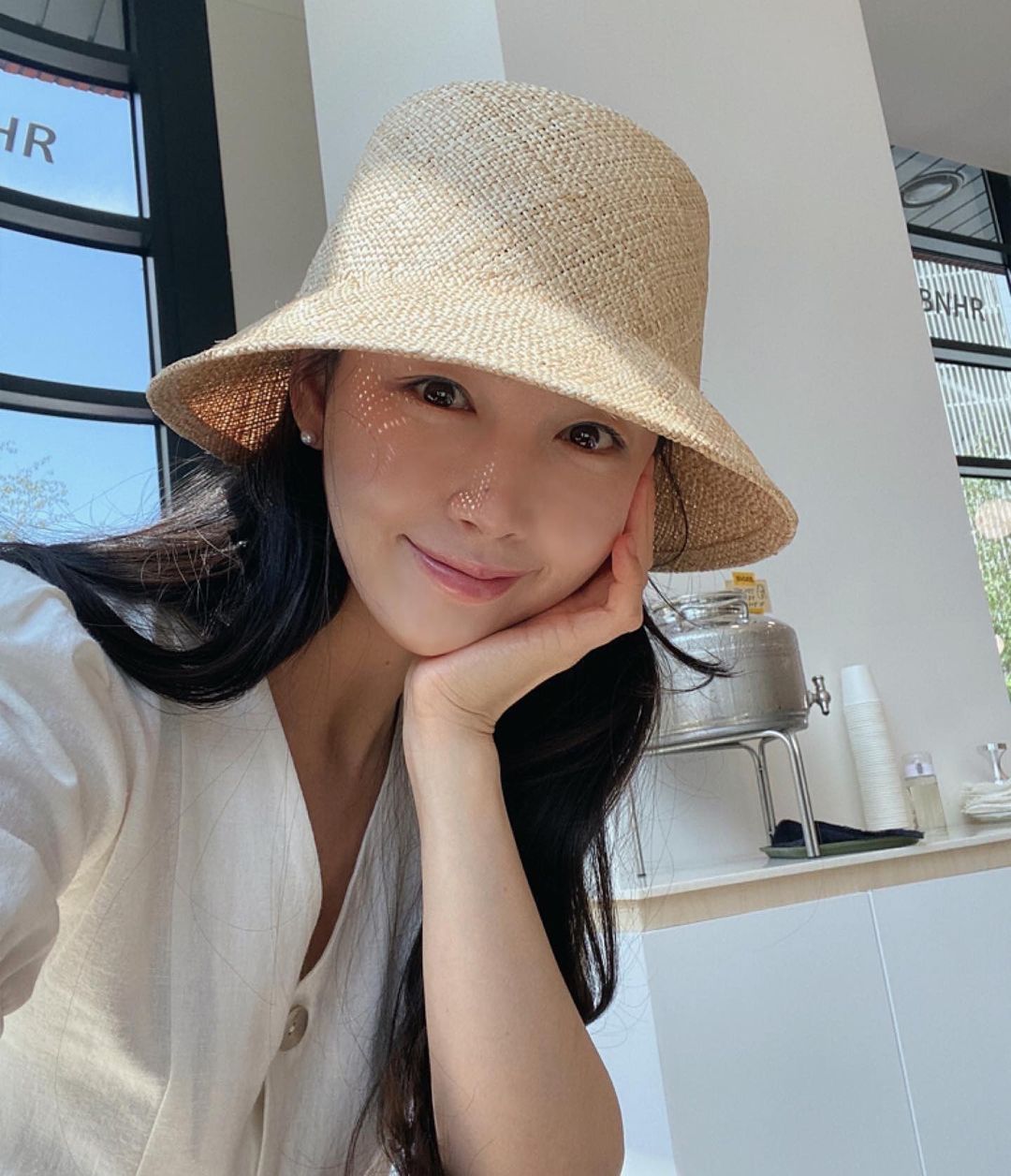 4 lưu ý quan trọng khi dùng kem chống nắng mà các nàng tuyệt đối đừng quên - 4 4 lưu ý quan trọng khi dùng kem chống nắng mà các nàng tuyệt đối đừng quên - 4